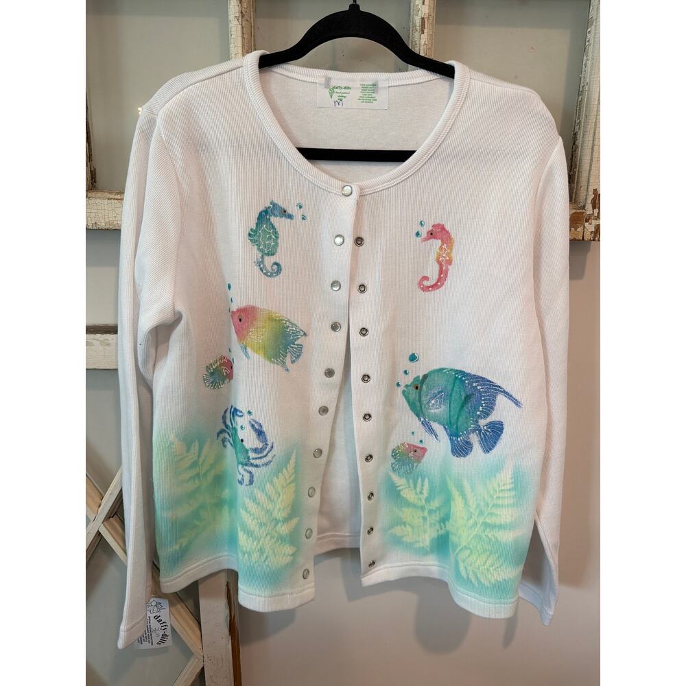 NWT Daffy-Dills size medium hand painted button up top fish ocean